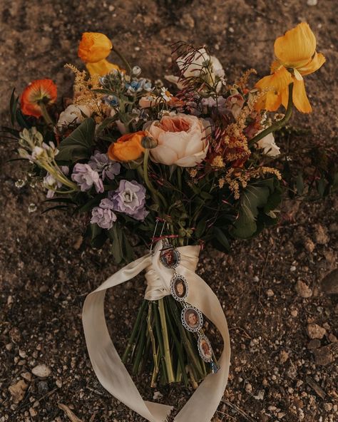 let’s hear it for @kylee.brooke.day’s bouquet by @thistletucson 💐 Western Floral Bouquet, Tucson Wedding, Desert Botanical Garden, Sedona Wedding, Botanical Gardens Wedding, European Wedding, National Park Wedding, Desert Wedding, Arizona Wedding