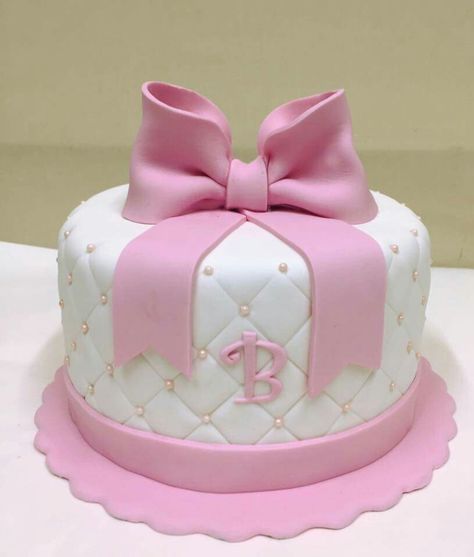 Barbie Fondant Cake Design, Coquette Cake, 2024 Bujo, One Tier Cake, Handbag Cakes, Birthday Sweets, Fondant Bow, 13 Birthday Cake, Fondant Cake Designs