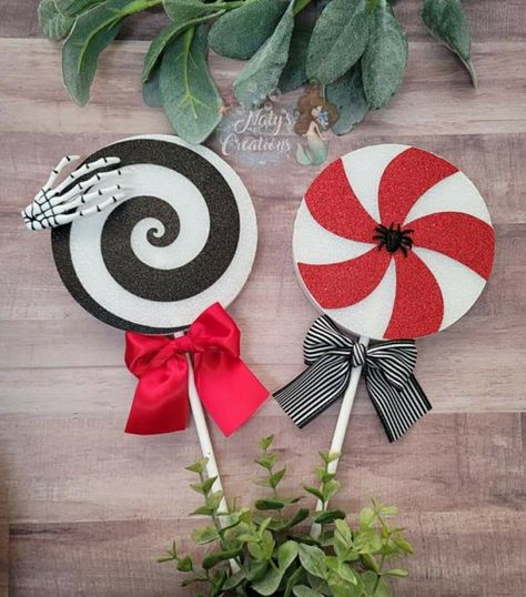 Nightmare Before Christmas Christmas Tree, Christmas Trees With Ribbon, Trees With Ribbon, Jack Skellington Christmas Tree, Nightmare Before Christmas Christmas, Jack Skellington Christmas, Nightmare Before Christmas Tree, Halloween Christmas Tree, Nightmare Before Christmas Ornaments