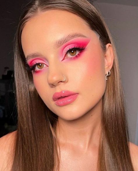 Bright Pink Eyeshadow, Makeup Ideas For Wedding, Makeup Barbie, Natural Looking Highlights, Face Diy, Orange Eye Makeup, Time Apart, Pink Eyeshadow Look, Metallic Makeup