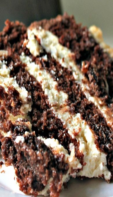 Hawaiian Chantilly Layer Cheesecake Cake...chocolate chiffon cake, cheesecake and chocolate frosting! Cheesecake Cakes, Layer Cheesecake, Chocolate Chiffon Cake, Torte Cupcake, Kolaci I Torte, Cheesecake Cake, Gateaux Cake, German Chocolate Cake, A Piece Of Cake