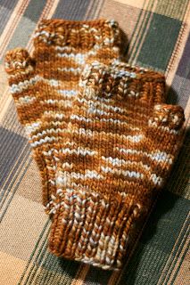 Ravelry Free Patterns, Fingerless Mittens Pattern, Knitting Gloves Pattern, Fingerless Gloves Knitted Pattern, Knitted Mittens Pattern, Glove Pattern, Knitting Patterns Free Hats, Gloves Pattern, Fingerless Mitts