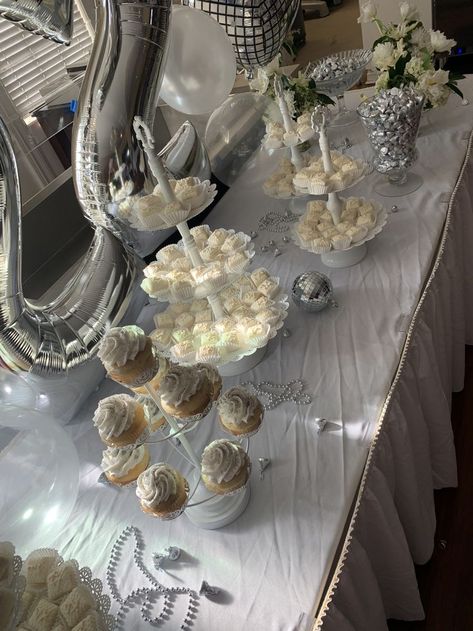 more details of the dessert table 21st Dessert Table, Silver And White Dessert Table, Silver 21st Birthday Decorations, Disco Dessert Table, Silver Quince, Party Snack Table, Last Disco, Disco Birthday Party, Cake Dessert Table