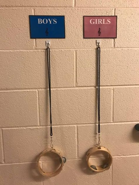 Interesting Music Hall Pass idea! Music Hall Pass Ideas, Hall Pass Ideas, Cute Music, Hall Pass, Elementary Music Classroom, Classroom Signs, Music Teaching, Classroom Behavior, Music Hall