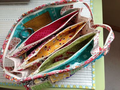 crazy mom quilts: sew together Bag Organizer Pattern, Diy Bag Organizer, Diy Bag Organiser, Sew Together Bag, Crazy Mom, Bag Pattern Free, Sewing Purses, Purse Organization, Bag Patterns To Sew