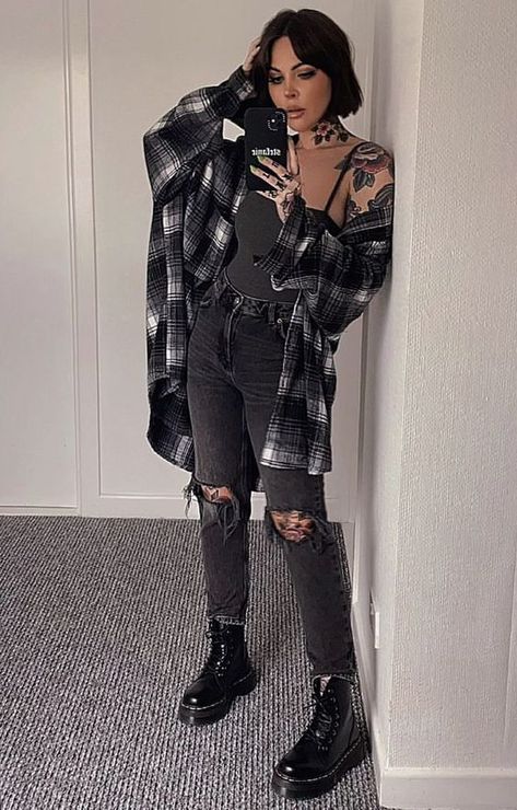 Stile Punk Rock, Look Grunge, Mode Grunge, Alt Outfits, Estilo Rock, Look Rock, Neue Outfits, Alt Fashion, Alternative Outfits