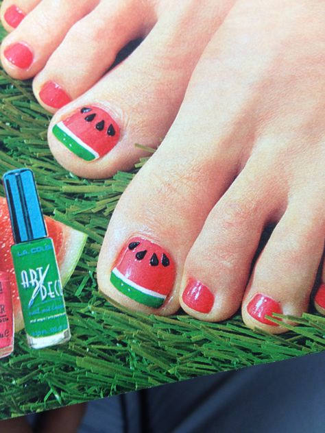 Summer ideas Watermelon Toes, Toe Art Designs, Watermelon Nail Designs, Toenail Art Designs, Watermelon Nails, Juicy Watermelon, Short Gel Nails, Pedicure Designs, Summery Nails