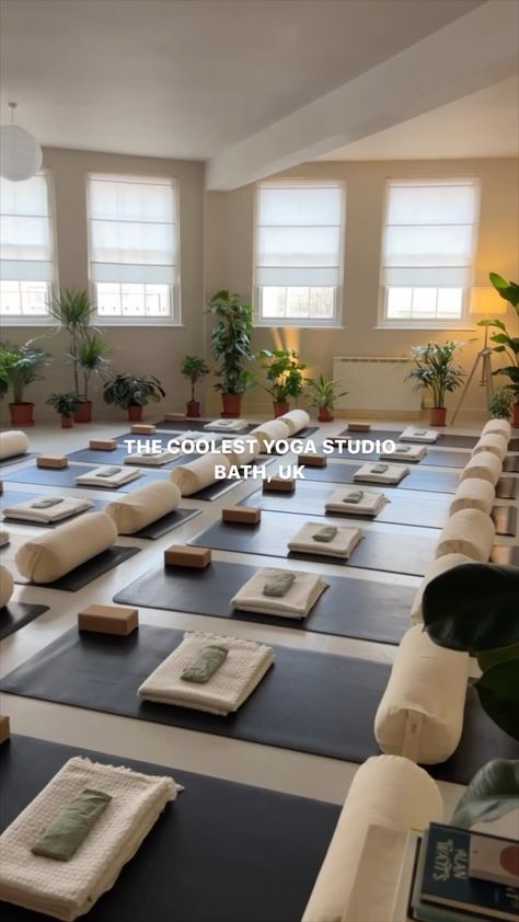 Check out Bath’s newest Yoga & Wellness Studio in the heart of the City Centre. The Space hosts Yoga, Pilates, Sound Healing, Weekend… | Instagram Cozy Massage Room, Meditation Business, Yoga Cafe, Healing Room Ideas, Health Studio, Yoga Studio Design Ideas, Yoga House, Spa Massage Room, Yoga Room Design