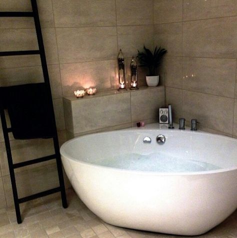 . Shelving Bathroom, Bathroom Ladder, Towel Ladder, Corner Bath, Corner Tub, Smart Tiles, Bathroom Tub, Room Shelves, Trendy Bathroom