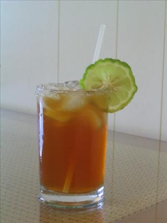 Vanilla Almond Sweet Tea - this is totally awesome. Best southern sweet tea I've had! 8 cups cold water, divided, 9 regular-size tea bags or 3 family-size tea bags, 1 cup sugar, 1 teaspoon vanilla extract, 1 1/2 teaspoons almond extract, 3 lemons, juice of. Refreshing Drinks Alcohol, Almond Tea, Making Lemonade, Southern Sweet Tea, Lemonade Drinks, Almond Extract, Tea Recipe, Punch Recipes, Fruit Drinks