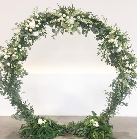 Diy Stage, Outdoor Background, Nordic Wedding, Backdrop Arch, Instagram Ring, Flower Factory, Round Backdrop, Background Frame, Wedding Ceremony Arch