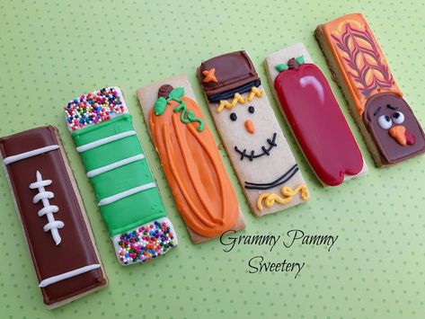 Sports Treats, Flooded Cookies, Thanksgiving Cookies Decorated, Stick Cookies, Donut Decor, Fall Decorated Cookies, Cookies Fall, No Bake Sugar Cookies, Football Cookies