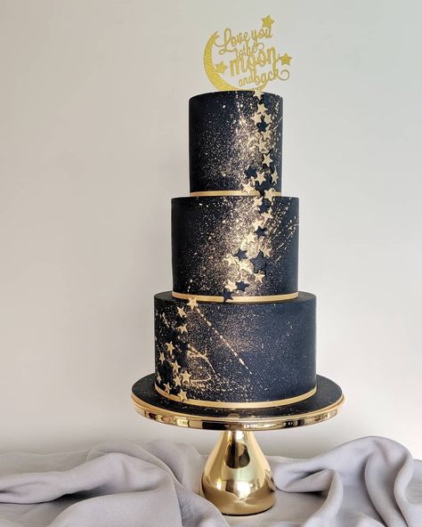 Michelle & Dan 💕  The full shot of Michelle and Dan's wedding cake. The theme of their special day was "starry night". Swipe to see the… Starry Night Theme Cake, Starry Sky Cake, Night Sky Cake Design, Stary Night Cake Design, Starry Night Cake Van Gogh, Midnight Wedding, Night Sky Wedding, Starry Wedding, Quince Cake