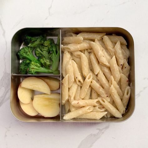 School Lunch Ideas Pasta, Pasta Lunchbox Ideas, Pasta School Lunch, Pasta Lunch Ideas For Kids, Bentgo Fresh Lunch Ideas Adults, School Lunch Pasta, Aesthetic Packed Lunch, Cute School Lunch Ideas, School Food Ideas Lunch Boxes