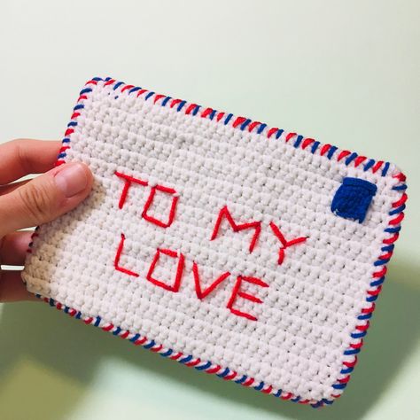 Love Letter Envelope, Valentines Envelopes, Letter Envelope, Bf Gifts, Love Message, Simple Crochet, Boyfriend Diy, Diy Gifts For Boyfriend