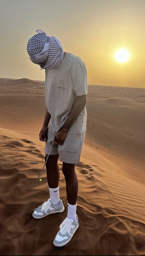 Dubai Outfits Ideas, Desert Outfit, Vacation Outfits Men, Dubai Outfits, Drippy Outfit, Moroccan Clothing, Drip Outfit Men, Black Men Fashion Casual, Aesthetic Outfits Men