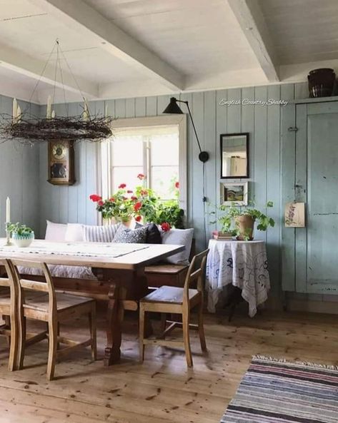 Norwegian Cottage, Rural Cottage, Norwegian Home, Norwegian House, Scandinavian Cottage, Swedish Cottage, Farmhouse Interior Design, Casa Country, Cottage Interior