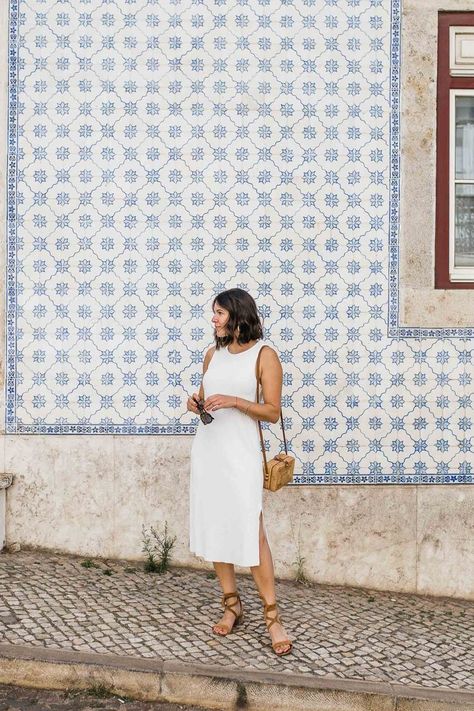 Lisbon Travel Guide - Things To Do In Lisbon #travelguide #portugal Lisbon Architecture, Bold Tile, Lisbon Travel Guide, Things To Do In Lisbon, Pink Street, Travel Outfit Plane, Portugal Fashion, Gold Tile, Lisbon Travel