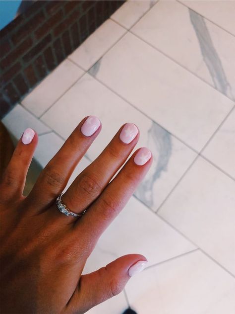 Short Nails Light Pink, Pink Nail Art Short Nails, Nail Art Short Nails, Jewelry Preppy, Nails Light Pink, Nail Art Short, Preppy Vsco, Light Pink Shorts, Pink Nail Art