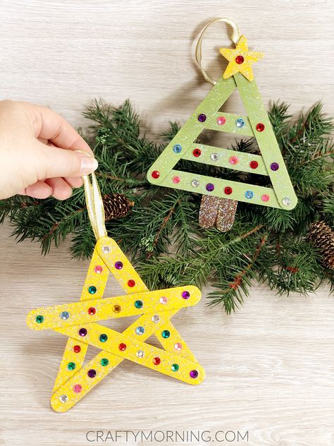 Popsicle Stick Christmas Tree and Star Ornaments Stick Christmas Ornaments, Classroom Christmas Crafts, Easy Kids Christmas, Popsicle Stick Ornaments, Popsicle Stick Snowflake, Kids Christmas Crafts Easy, Stick Christmas Tree, Yellow Crafts, Dollar Store Christmas Crafts