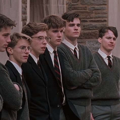 Dead Poets Society Aesthetic, Robert Sean Leonard, Oh Captain My Captain, Good Will Hunting, Chaotic Academia, Captain My Captain, I Love Cinema, Dead Poets Society, Movies And Series