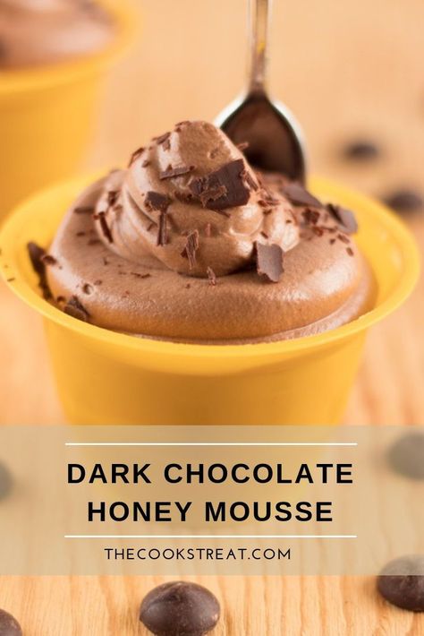 Fluffy Cake Frosting, Honey Mousse, Honey Dessert, Chocolate Honey, Honey Chocolate, Fluffy Cake, Baking With Honey, Warm Chocolate, Treat Recipes