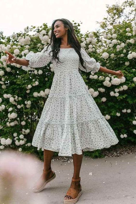 101 Simple Spring Outfit Ideas » Lady Decluttered Casual Dresses For Summer, Summer Dress Ideas, Simple Spring Outfits, Diy Sy, Smocked Top, Tea Length Dresses, 여자 패션, Casual Summer Dresses, Tea Length