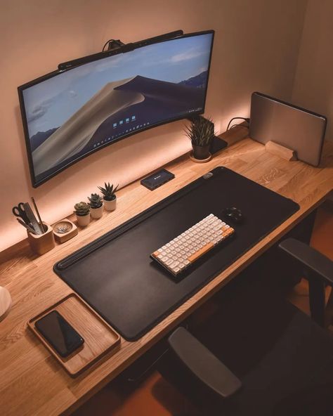 Mac Setup, Dream Desk, Clean Desk, Computer Desk Setup, Home Studio Setup, Cozy Home Office, Minimalist Desk, Desktop Setup, Bedroom Setup