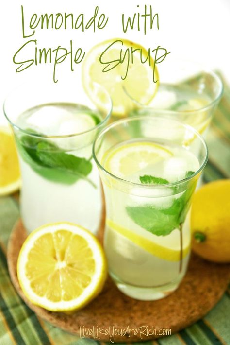 Lemonade with Simple Syrup Recipe Lemonade With Simple Syrup, Simple Syrup Lemonade Recipe, Lemonaid Recipe, Lemonade With Lemon Juice, Lemonade Simple Syrup, Fresh Lemonade Recipe, Good Lemonade Recipe, Recipe Using Lemons, Easy Lemonade Recipe