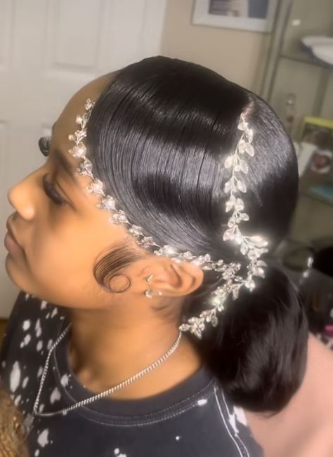 Prom Hairstyles For Black Women With Diamonds, Royal Hairstyles Black Women, Masquerade Hairstyles Black Women, Prom Inspo Black Women, Fancy Black Hairstyles, Ponytail With Gems, Formal Hair Black Women, Elegant Hairstyles Black Women, Corset Photoshoot Ideas