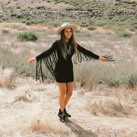 Vegas Dress, Nfr Outfits, Cowgirl Boutique, Fringe Sleeves, Rodeo Outfit, Western Dresses For Women, Nfr Fashion, Black Fringe Dress, Vegas Dresses