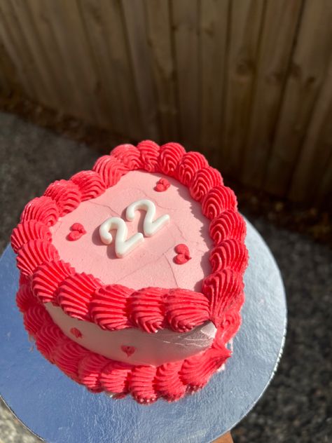 Love heart Heart Shaped Smash Cake, Pink Love Heart Cake, Heart Smash Cake, Valentines Cakes And Cupcakes, Heart Shaped Birthday Cake, Smash Cake First Birthday, Valentines Cakes, Heart Birthday Cake, Shaped Cakes