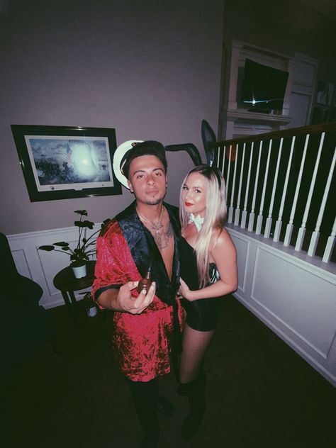 Couples Party Costumes, Halloween Coustomes Idea Couple, Casual Halloween Costumes For Couples, Halloween Costumes For Boyfriend And Girlfriend, Chic Halloween Costume Couple, Couple Costume Poses, Couple Halloween Costumes 2023 Party, Rave Couple Outfits Halloween, Hugh Hefner And Bunny Costume Couple