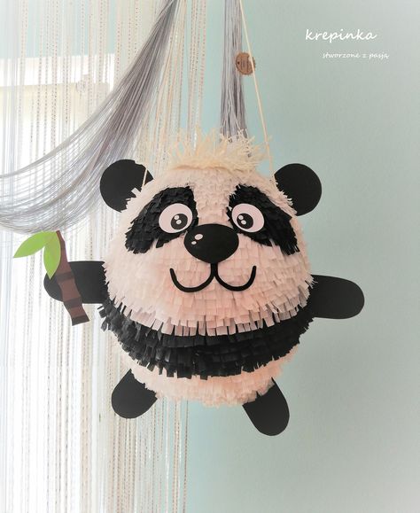 Panda Pinata, Homemade Pinata, Piñata Ideas, Diy Pinata, Panda Party, Paper Cake, Crafts Hacks, Paper Crafts Diy, Kids Birthday