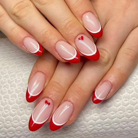 Experience timeless elegance with our Red Nails French Tip. Meticulously crafted with care, these custom handmade gel fake nails offer a classic and sophisticated look. Elevate your style effortlessly with the iconic French tip design in a bold red hue, perfect for any occasion where you want to make a statement. 📦 What comes with your press on nail kit? 10 nails of your size 24 adhesive tabs 1 nail file 1 cuticle stick Instructions on how to apply and remove them. Finding Your Size:Check out o Cute Nails Acrylic Red And White, Cute Square Shaped Nails, Christmas Acrylic Almond Nails, Preppy Red Nails, Red And Baby Blue Nails, Almond Nails Red And White, Red And White Nails French Tip, Red And White Square Nails, Acrylic Nails Red And White