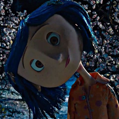 Coraline And Wybie, Coraline Art, Coraline Movie, Coraline Aesthetic, Horror Cartoon, Coraline Doll, Coraline Jones, Tim Burton Movie, Matching Profile Pictures