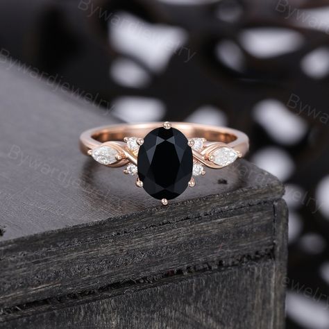 Antique Gemstone Engagement Rings, Engagement Rings Black Diamond, Unique Rose Gold Engagement Ring, Gem Engagement Rings, Delicate Wedding Band, Unique Engagement Rings Rose Gold, Black Onyx Engagement Ring, Onyx Engagement Ring, Delicate Wedding