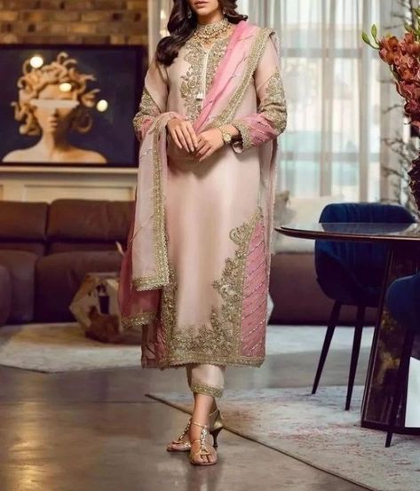 Peach Suit Indian, Sanam Saeed, College Party, Peach Shirt, Indian Designer Suits, Formal Fashion, Kurti Patterns, Shirt Pant, Batik Fashion