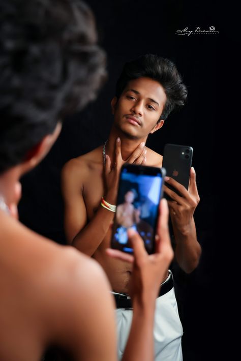 Men Poses Indoor Mirror pose Photoshoot Ideas Boys, Photoshoot Poses For Men, 18th Birthday Photoshoot Ideas, 18th Birthday Photoshoot, Indoor Poses, Birthday Photoshoot Ideas Boys, Mirror Pose, Men Poses, Birthday Photoshoot Ideas