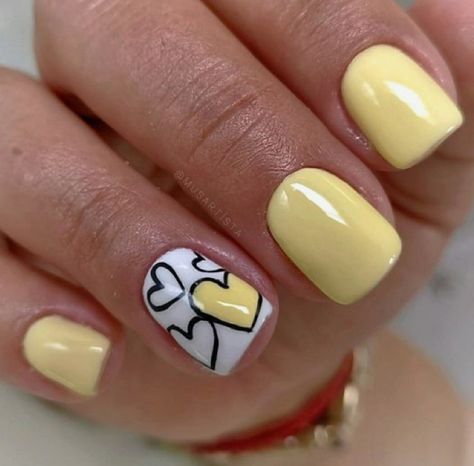 Yellow Nail, Fingernail Designs, Manicure Nail Designs, Subtle Nails, Fancy Nails Designs, Nails Today, Cute Gel Nails, Her Nails, Shellac Nails