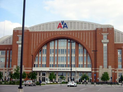 Largest NBA Arenas: American Airlines Center - Dallas Mavericks Nba Arenas, Dallas Travel, Dallas Stars Hockey, Hockey Arena, Miss Texas, American Airlines Center, Rules For Kids, Embassy Suites, Texas City