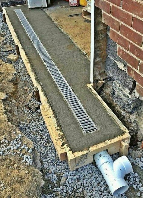 Rifacimento Garage, Landscape Drainage, Backyard Drainage, Moderne Have, Yard Drainage, Underground Drainage, French Drain, Garage Makeover, Pergola Plans