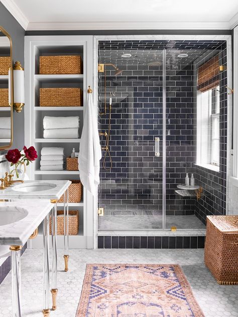 36 Breathtaking Walk-In Shower Ideas Color Bathroom Design, Makeover Kamar Mandi, Recessed Shelves, Stunning Bathrooms, Bathroom Shower Tile, Bathroom Remodel Shower, Budget Bathroom, Bathroom Layout, Bathroom Renos