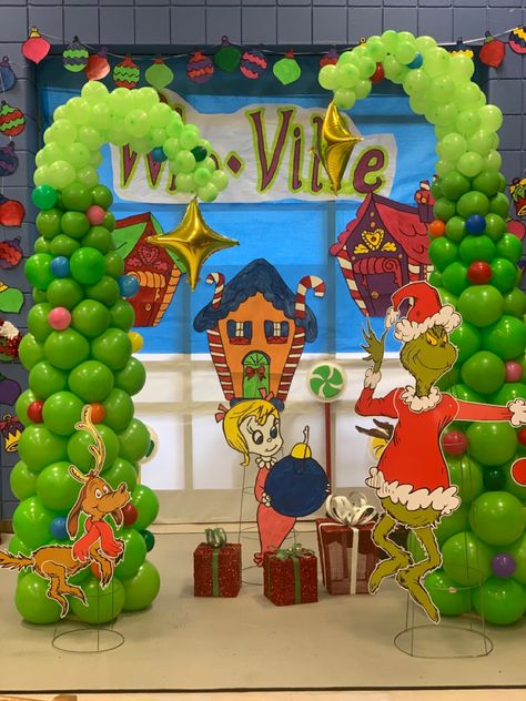 Grinch Birthday Party Backdrop, Whoville Photo Backdrop, Grinch Party Backdrop, Grinch Photoshoot Backdrop, Whoville Background, Grinch Balloon Decorations, Grinch Photo Session, Grinch Photo Backdrop, Grinch Balloon Arch