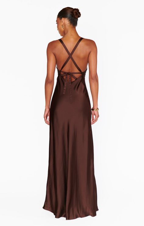 Anderson Maxi Dress ~ Chocolate Luxe Satin – Show Me Your Mumu Chocolate Brown Formal Dress, Brown Dress Wedding Guest, Bronze Prom Dress, Brown Dress Formal, Brown Dress Aesthetic, Brown Prom Dress, Chocolate Bridesmaid Dresses, Brown Long Dress, Brown Satin Dress