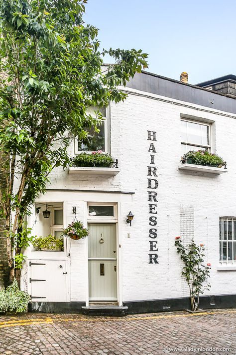 This pretty London mews in Kensington with a hairdresser sign is great. This free self-guided walk in Kensington, London will show you one of the best London walks. It has a London walking tour map and route, and is great if you love self-guided walks in London. #kensington #london #walk #walks #mews London Walking Tours, External Staircase, London Neighborhoods, Notting Hill London, London Itinerary, Walks In London, London Areas, London Architecture, Pastel House