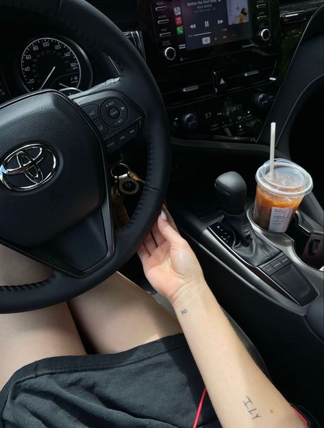 Toyota Camry Xse Aesthetic, Toyota Camry Interior Aesthetic, Car Keys Aesthetic Toyota, Driving Toyota Aesthetic, Toyota Chr Aesthetic, Toyota Interior Aesthetic, New Car Aesthetic Toyota, Small Car Aesthetic, New Car Instagram Story