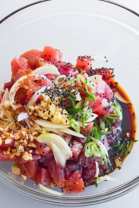 Poke Salad, Poke Recipe, Poke Bowl Recipe, Ahi Poke, Fish Salad, Tuna Recipes, Hawaiian Food, Sushi Recipes, Cooking Lessons