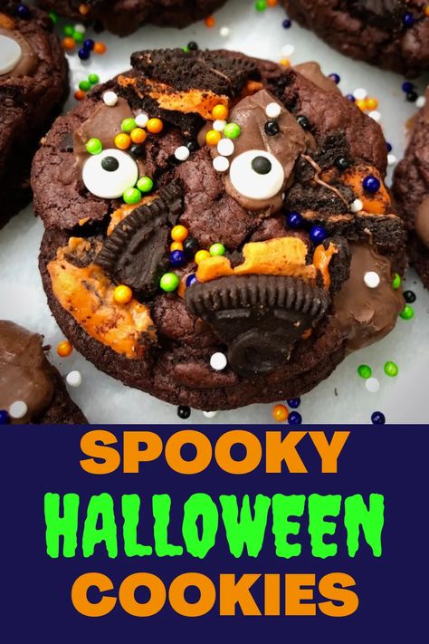 Kids Halloween Treats Easy, Chocolate Halloween Cookies, Halloween Crumble Cookies, Halloween Gourmet Cookies, Halloween Stuffed Cookies, Halloween No Bake Cookies, Halloween Candy Cookies, Spooky Cookies Halloween Desserts, Halloween Drop Cookies