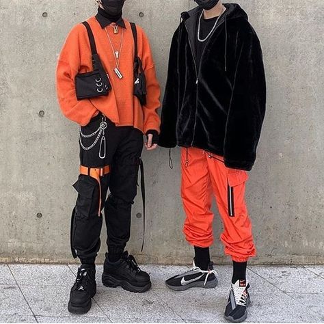 Black And Orange Outfit Men, Black And Orange Outfit, Grunge Outfits Men, Orange Outfits, Vestiti Edgy, Goth Outfit, Mode Grunge, Grunge Look, Black Outfits